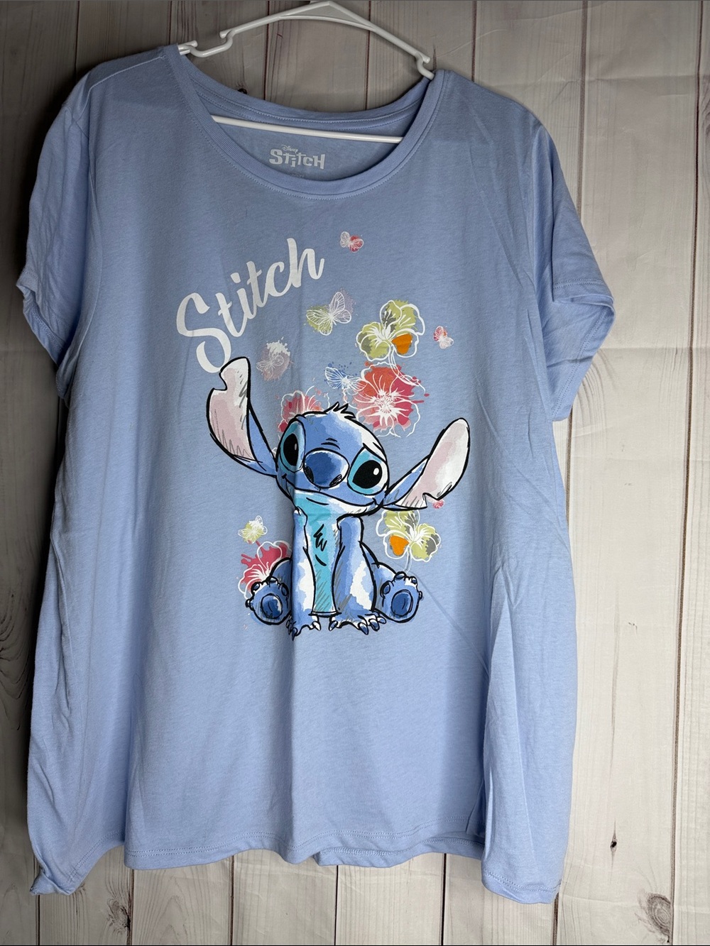 Womens plus Disney Light Blue Stitch Graphic Tee with Floral xxl -1169